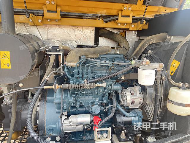 发动机整体俯视（整机外观）