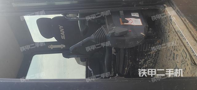 驾驶室整体（整机外观）