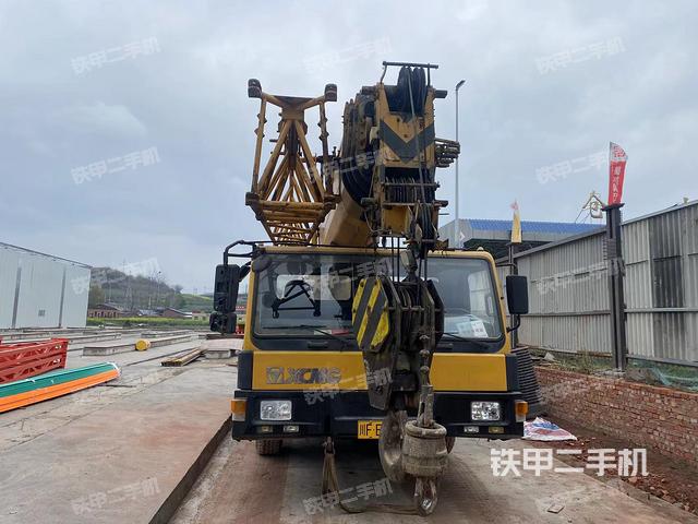 整机右后45°（设备外观及核心部件）