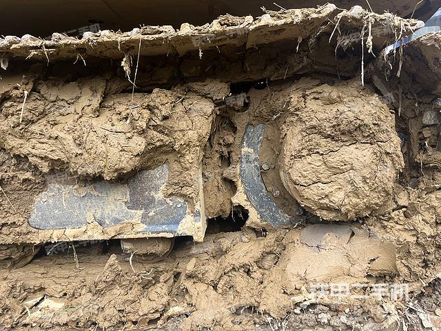 单侧履带整体（整机外观）