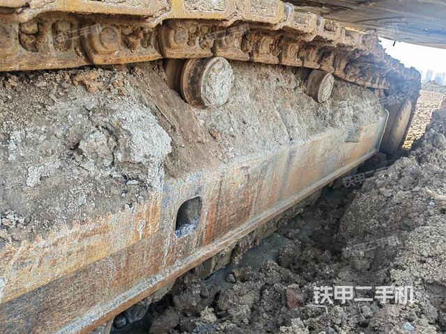 单侧履带整体（整机外观）