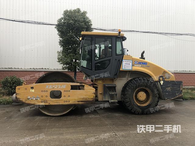 整机左侧（设备外观及核心部件）