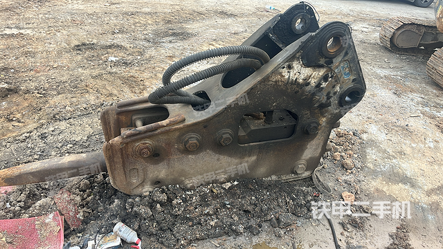 整机右后45°（设备外观及核心部件）