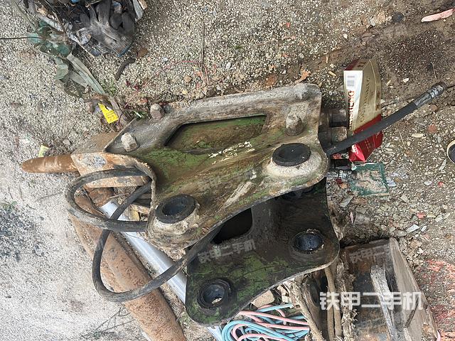 整机右后45°（设备外观及核心部件）