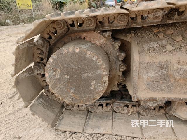 右侧行走马达盖板（行走机构）