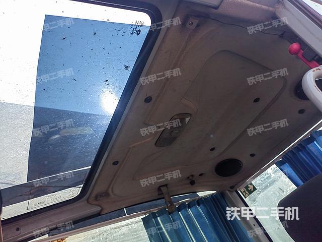 驾驶室顶部（整机外观）