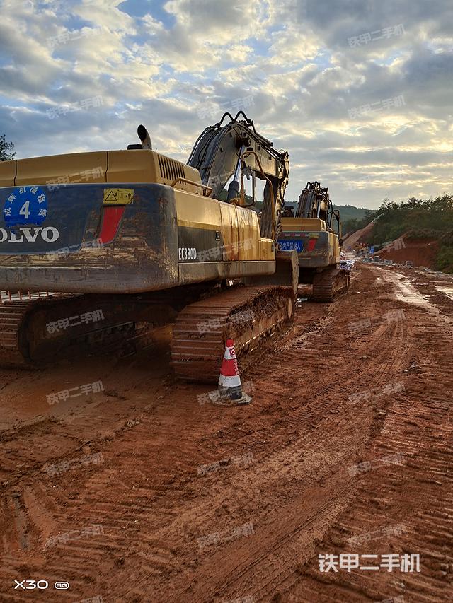 驾驶室整体（整机外观）