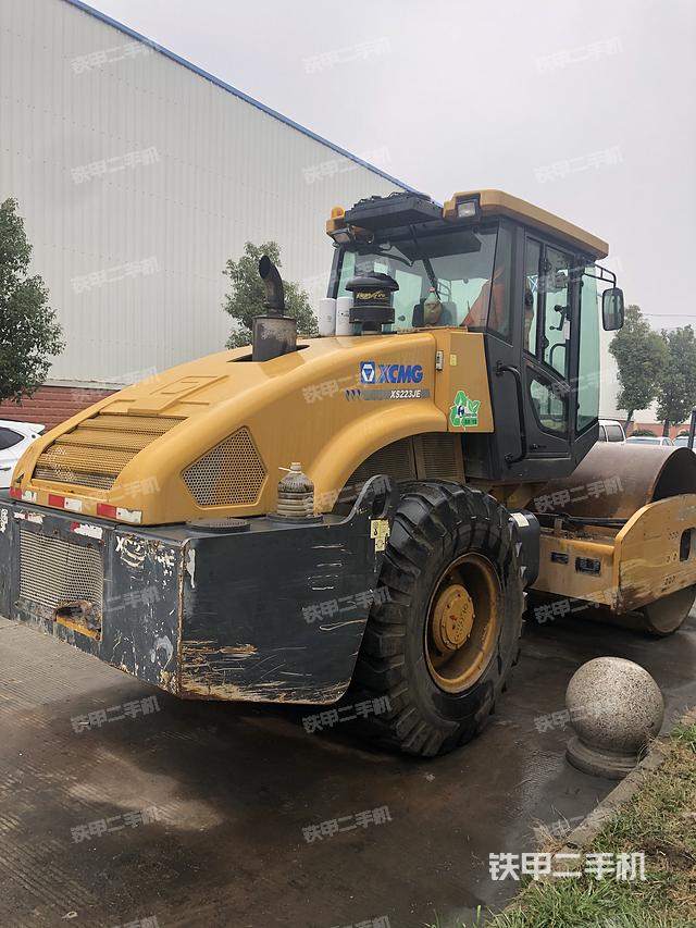 整机右后45°（设备外观及核心部件）