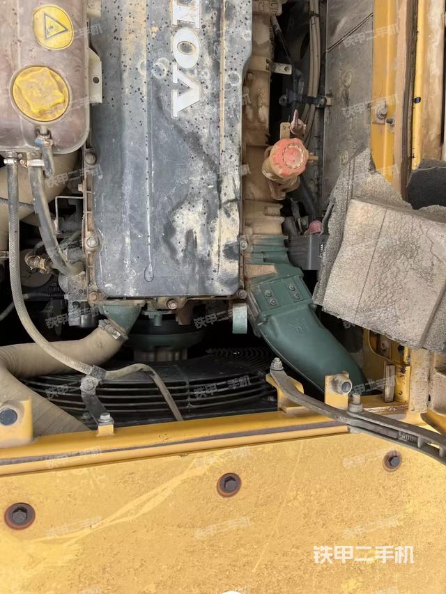 发动机整体俯视（整机外观）