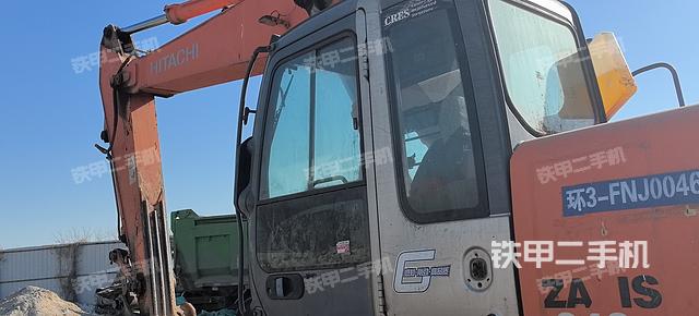 驾驶室整体（整机外观）