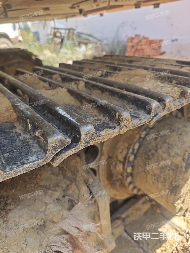 单侧履带整体（整机外观）