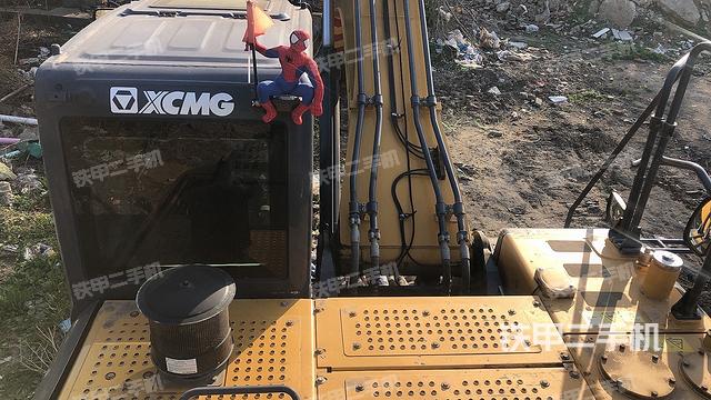 驾驶室顶部（整机外观）