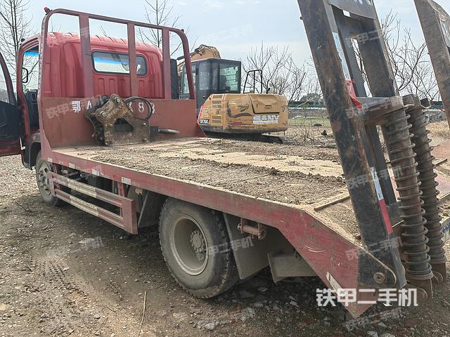 整机右侧（设备外观及核心部件）