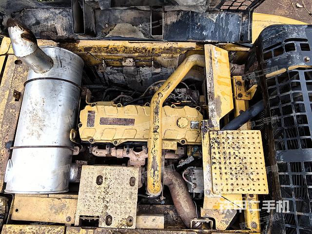 发动机整体俯视（整机外观）