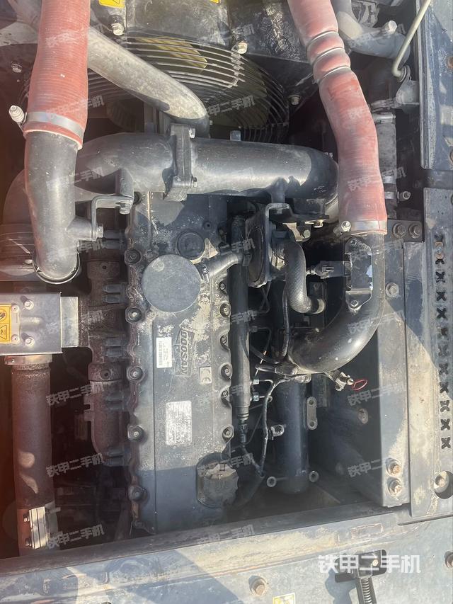 发动机整体俯视（整机外观）