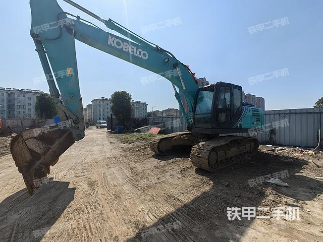神钢SK210LC-10挖掘机