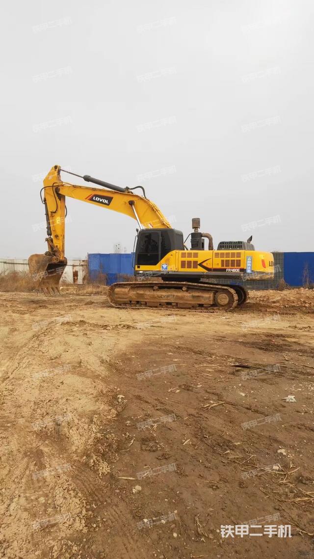 驾驶室顶部（整机外观）