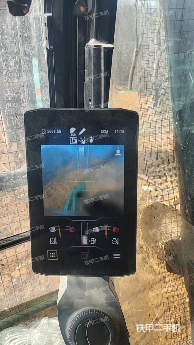 驾驶室整体（整机外观）