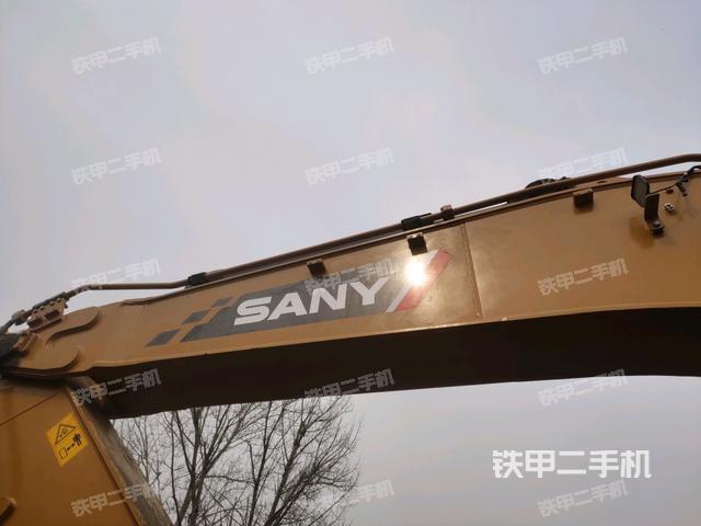 大臂整体 右侧（工作和回转装置）