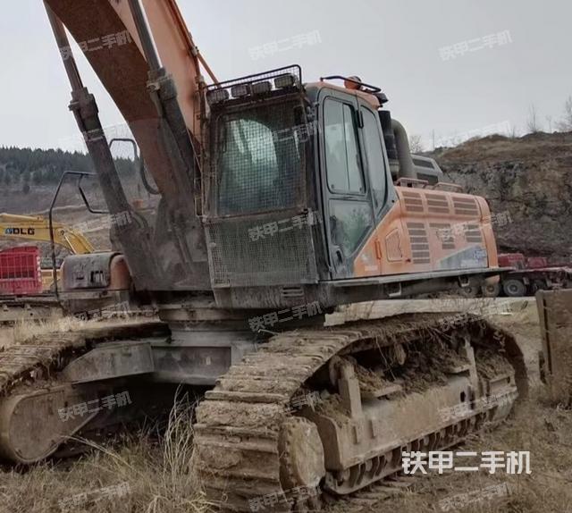 驾驶室整体（整机外观）