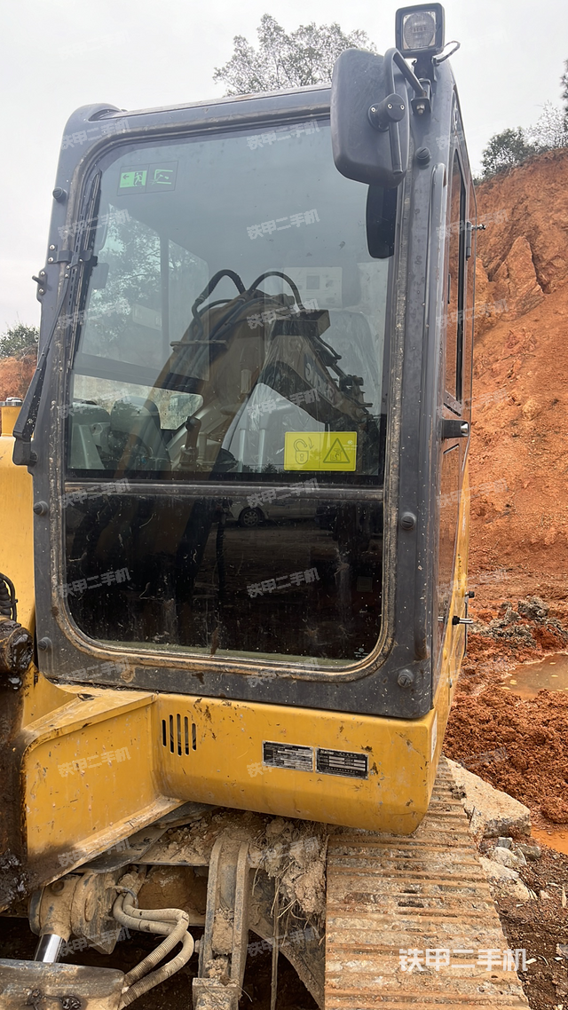 驾驶室整体（整机外观）