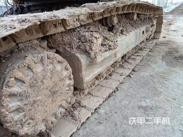 单侧履带整体（整机外观）