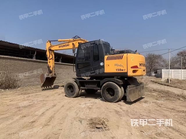 现代R150W-7挖掘机