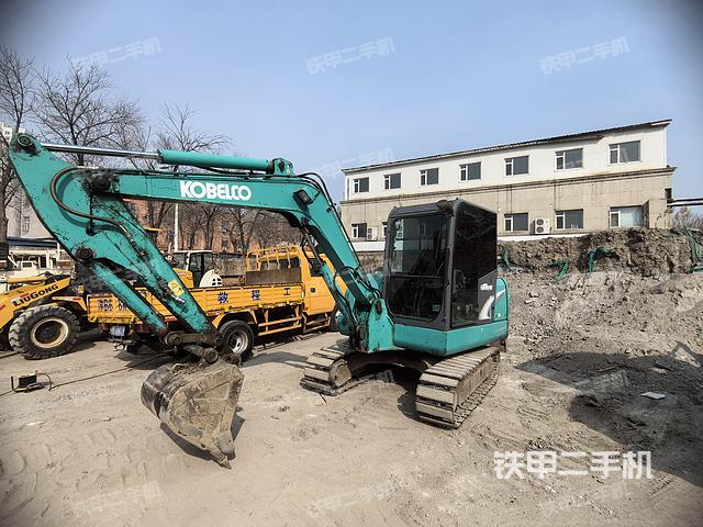 神钢SK60-8挖掘机