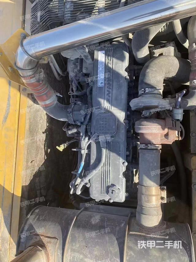 发动机室（上车部件）