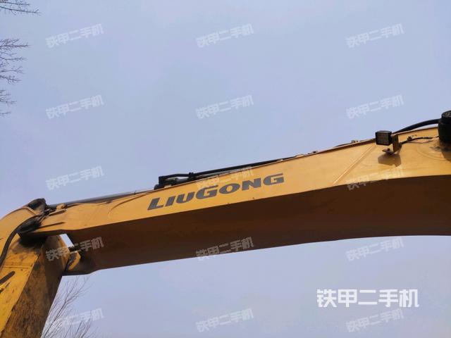 大臂整体 右侧（工作和回转装置）