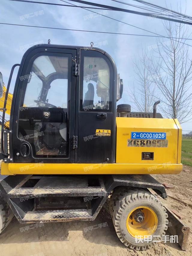 驾驶室整体（整机外观）