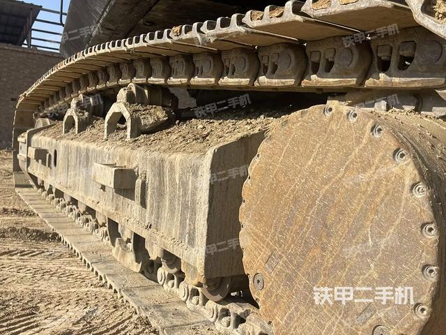 左侧履带整体 （行走机构）