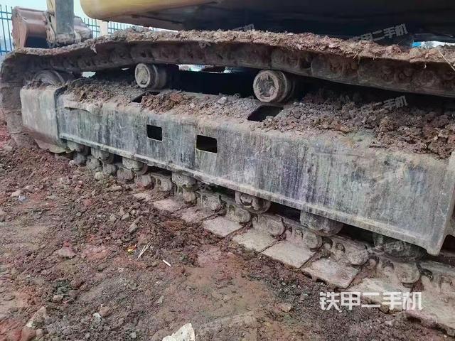 单侧履带整体（整机外观）