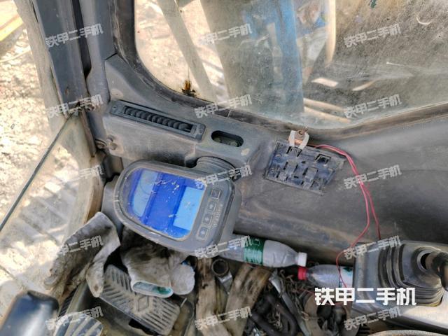 驾驶室整体（整机外观）