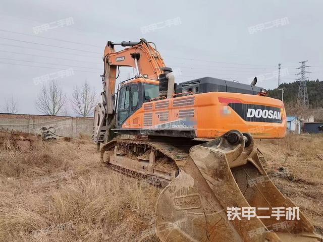 斗山DX520LC-9C挖掘机