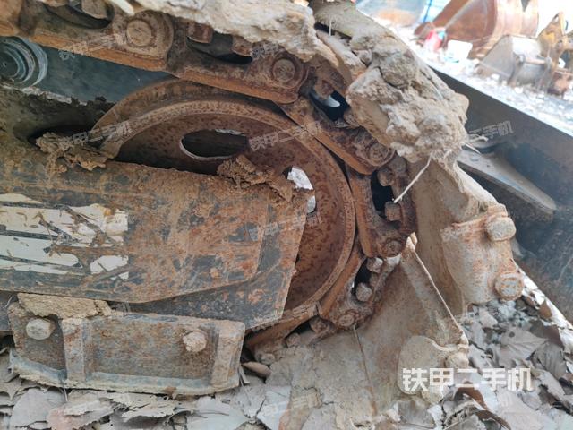 左導向輪(行走機構) 左導向輪(行走機構)