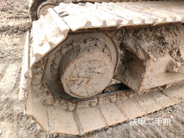 右侧履带整体（行走机构）