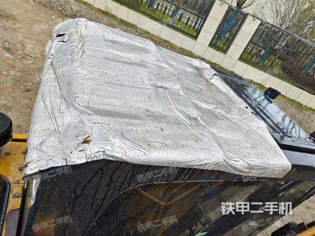 驾驶室顶部（整机外观）