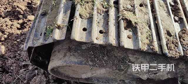 单侧履带整体（整机外观）