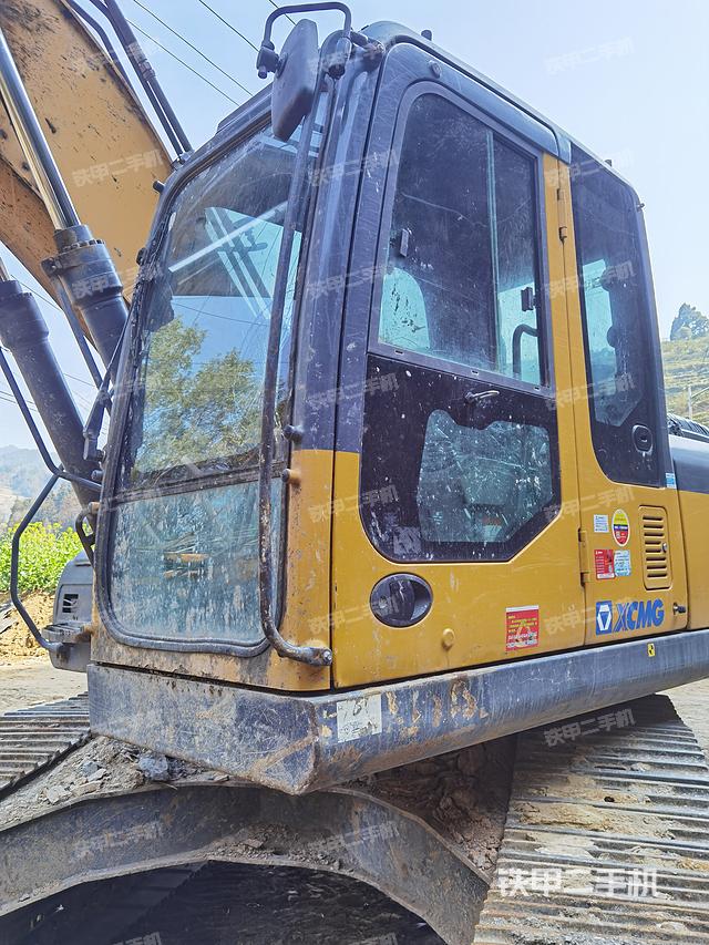 驾驶室整体（整机外观）