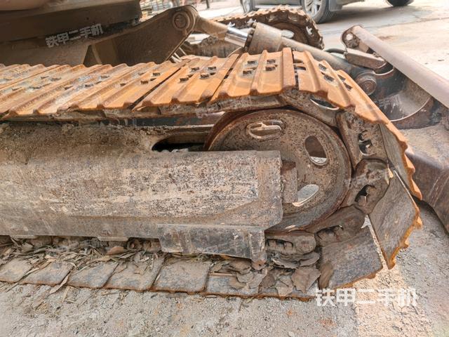 左側(cè)履帶整體?（行走機構(gòu)）