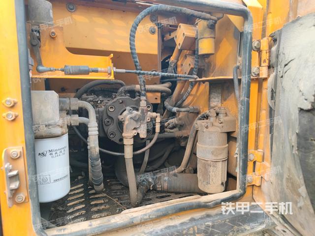 液压泵斜45 左（大件舱室）