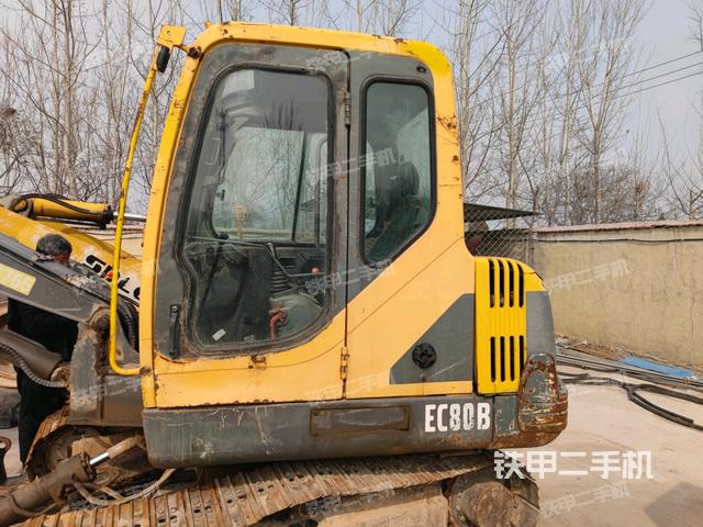 左后45（整機外觀）