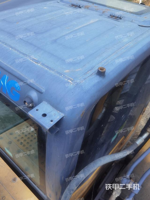 驾驶室顶部（整机外观）