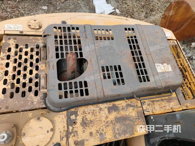 發(fā)動(dòng)機(jī)室（上車部件）