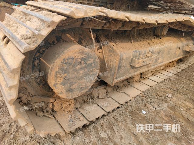 左側(cè)履帶整體?（行走機構(gòu)）