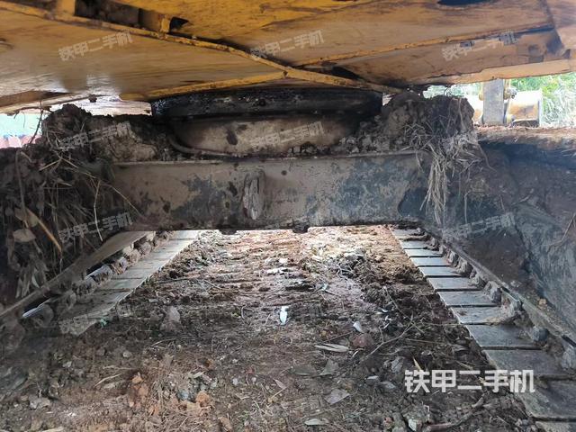 单侧履带整体（整机外观）