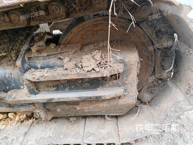 右驅(qū)動輪（行走機構(gòu)）