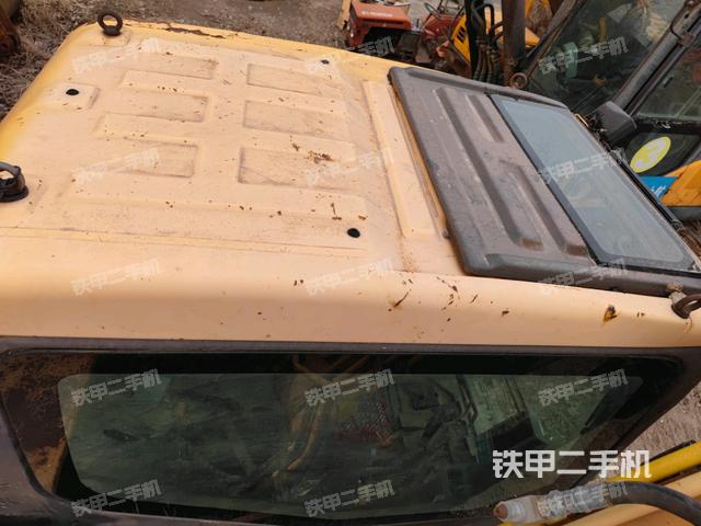 气门室盖螺丝特写（上车部件）