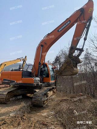 江苏-南京市二手斗山DX220LC-9C挖掘机实拍照片